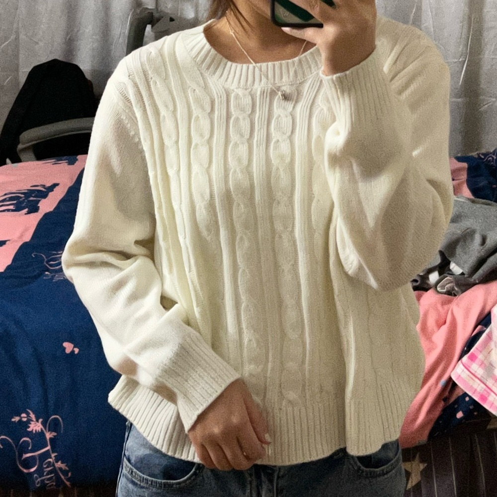 H&M white sweater